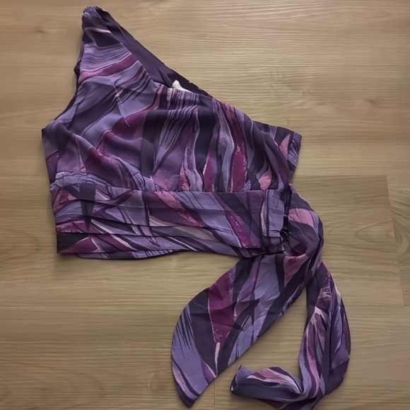 H&M One Shoulder Top - Picture 1 of 2